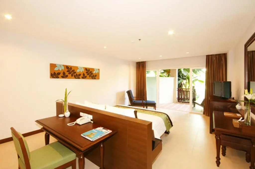 Двухместный номер с видом на сад двуспальная кровать в The Heritage Pattaya Beach Resort