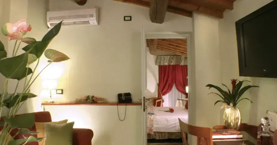 Exclusive Double room (full double bed)