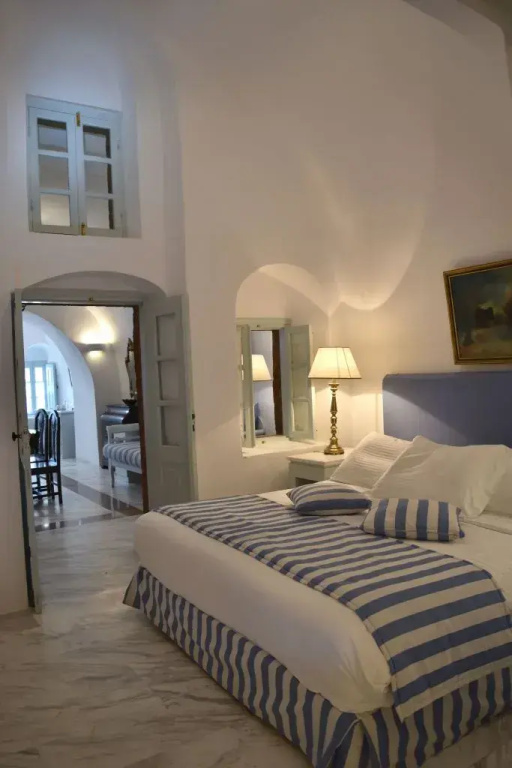 Ambassador Suite with sunset view