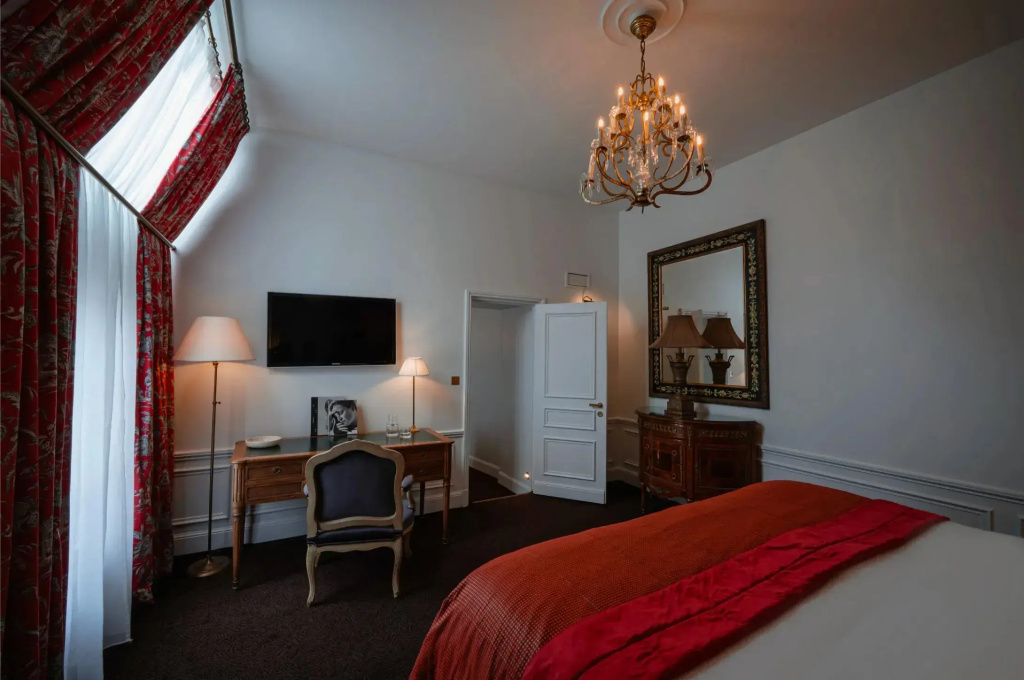 Deluxe Double Suite (twin beds)