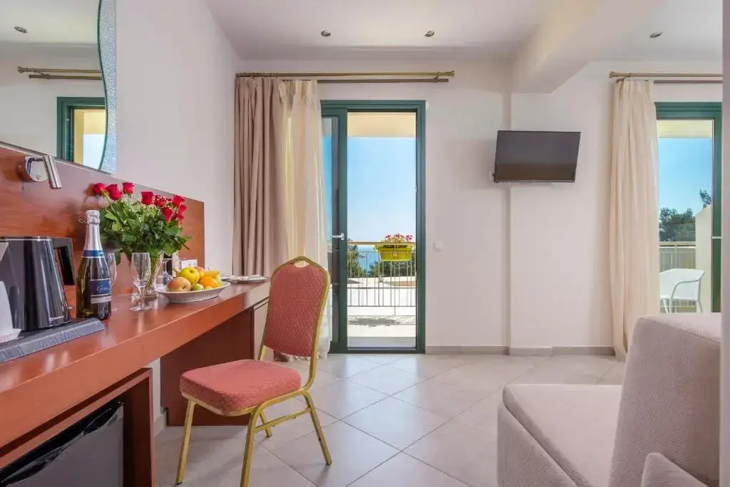 Double room with sea view (twin beds)