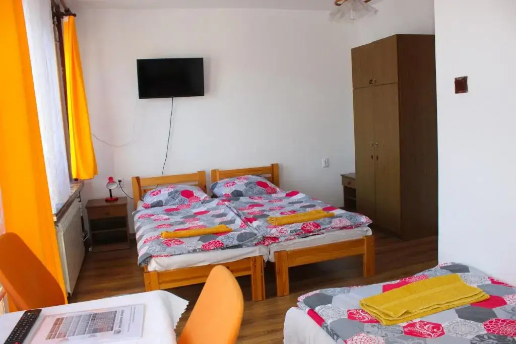Triple room