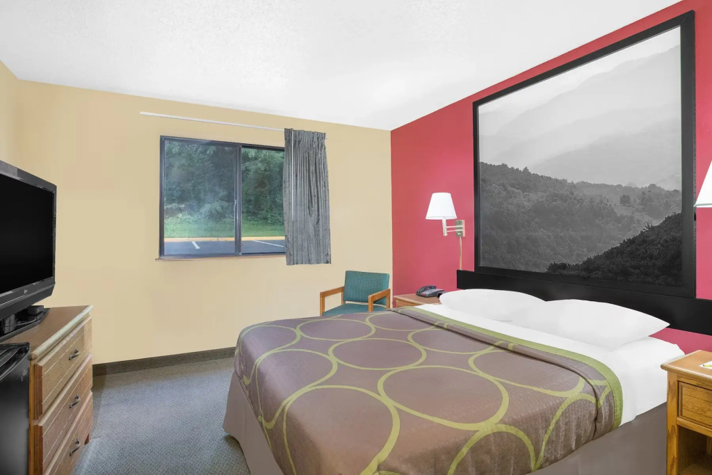 Mobility Accessible Double room (full double bed)