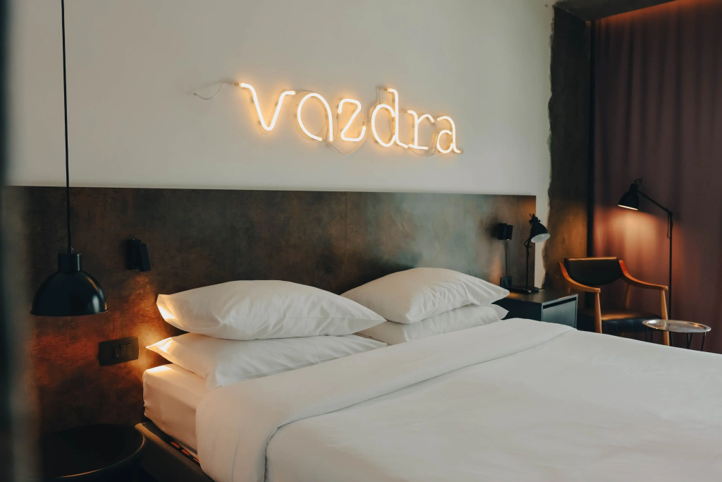 Double Suite (full double bed)