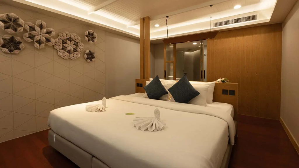 Двухместный полулюкс двуспальная кровать в Andaman Cannacia Resort & Spa
