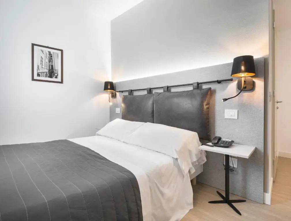 Basic Double room (full double bed)