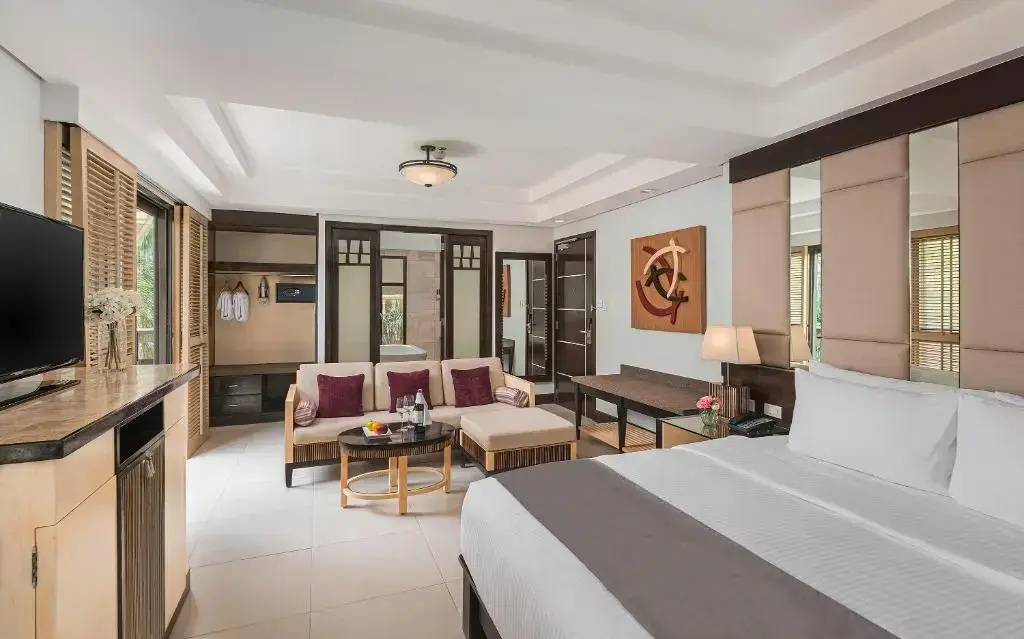 Double Junior Suite full double bed