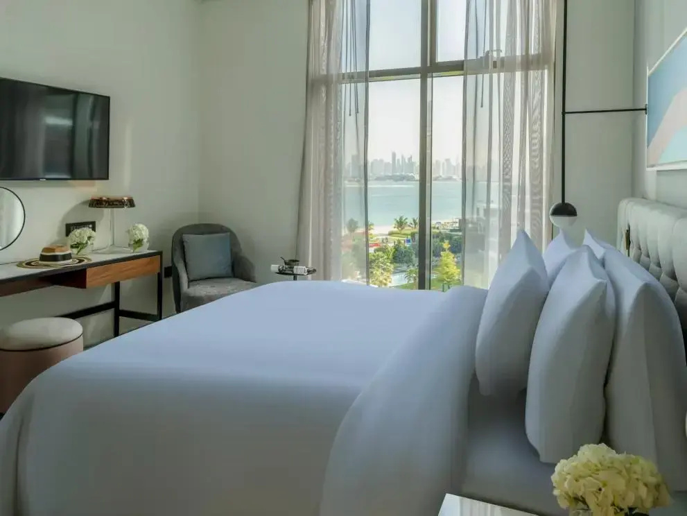 1 Bedroom Palm Suite with balcony and with sea view