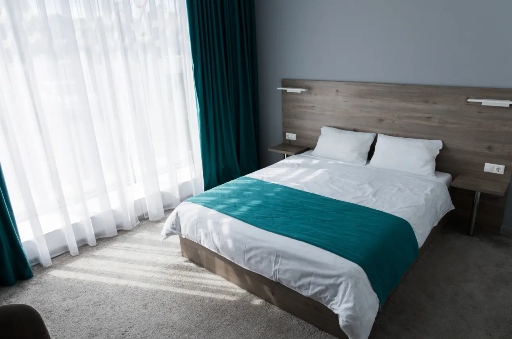 Panoramic Window Double room (full double bed)