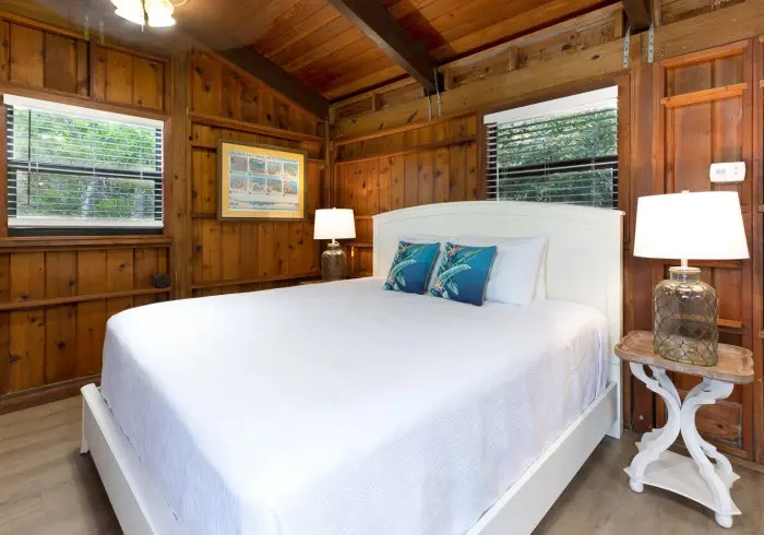 Double Cabin Beach (full double bed)