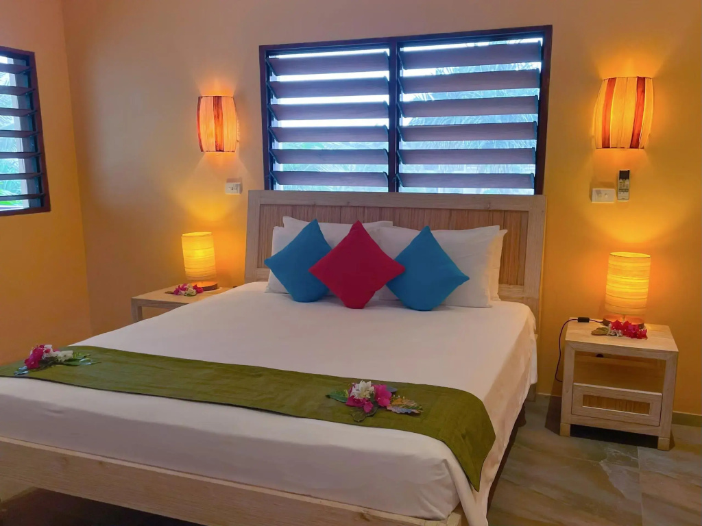 2 Bedrooms Apartment with sea view