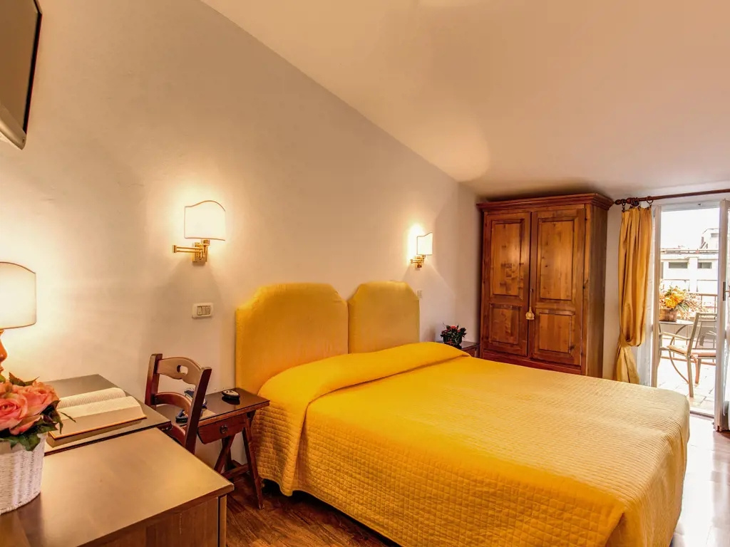 Hotel San Giorgio & Olimpic Florence - Tap to explore photos