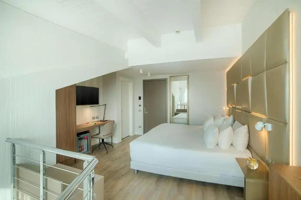 Double Duplex Suite (full double bed)