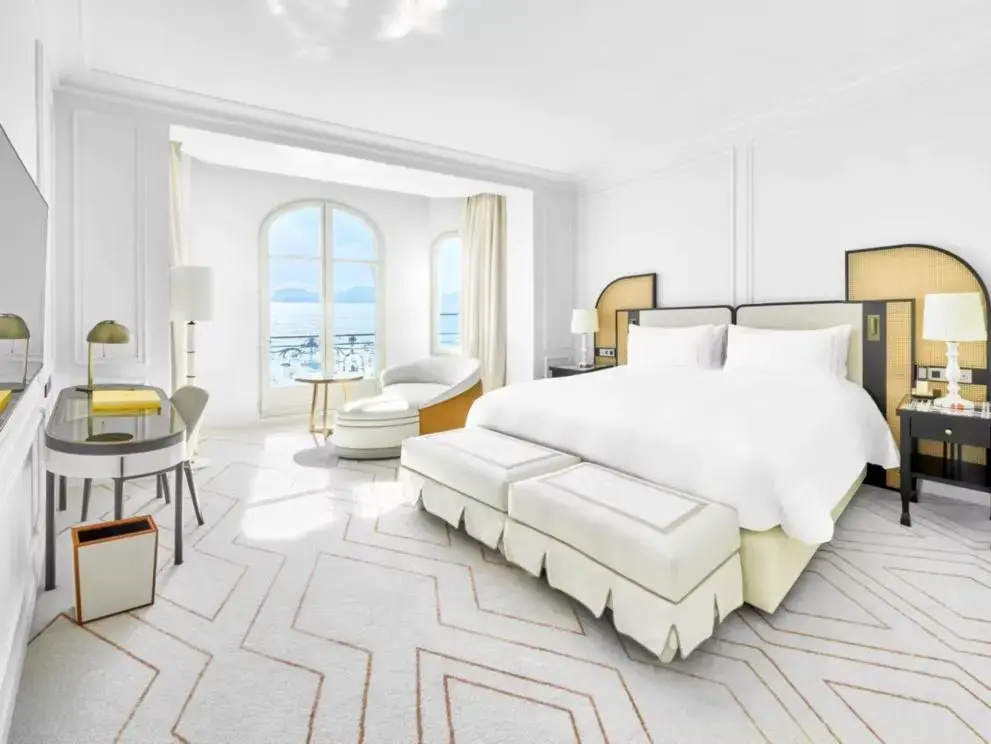 Premium Double room with sea view (full double bed)