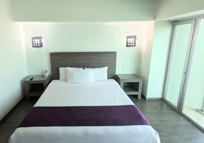 We Hotel Aeropuerto - Chambres