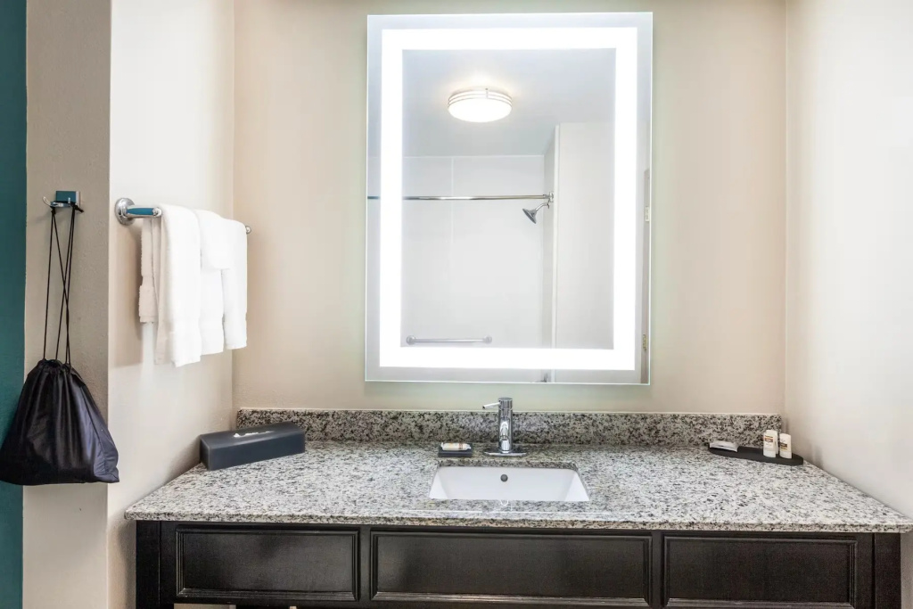 La Quinta Inn & Suites by Wyndham Midland North - Chambres