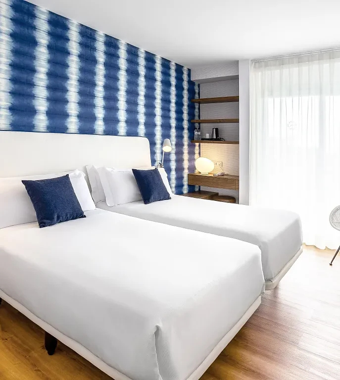 Comfort Double room with pool view (full double bed)