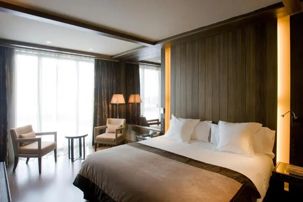 Hotel Val De Neu - Chambres