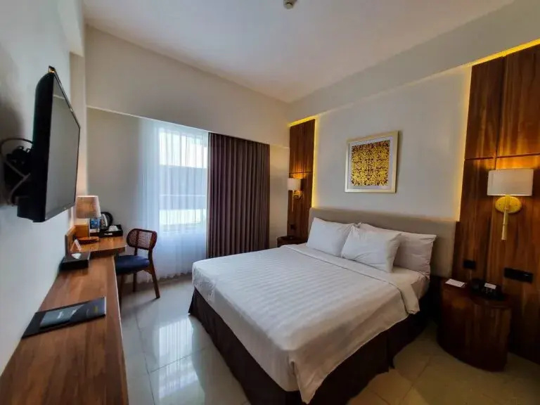 Deluxe Double room (full double bed)