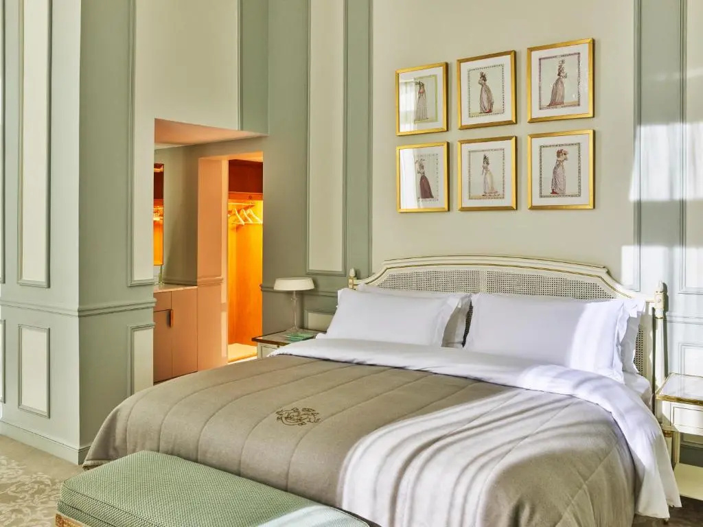 Superior Double Suite (full double bed)