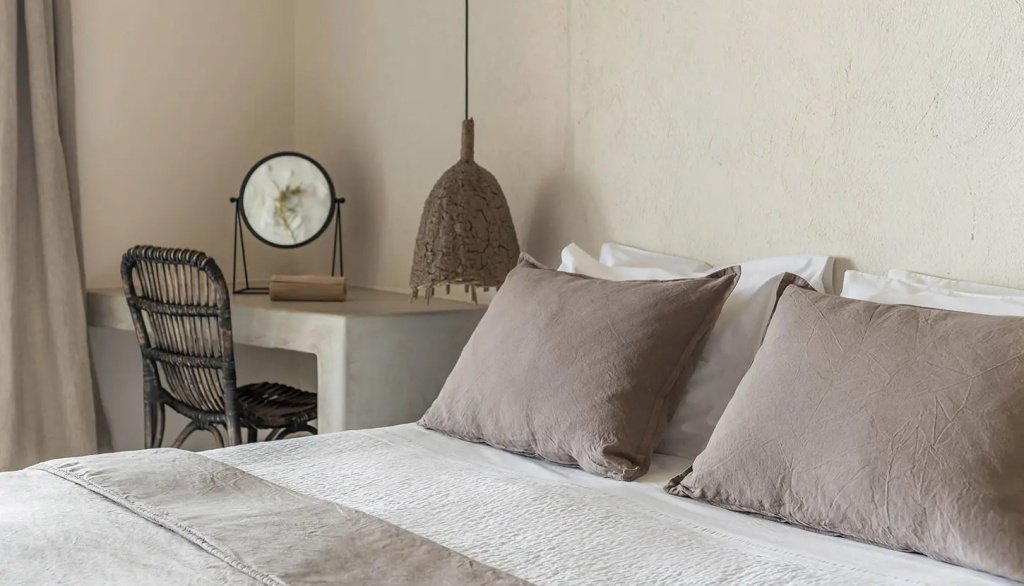 Lyra Double room (full double bed)