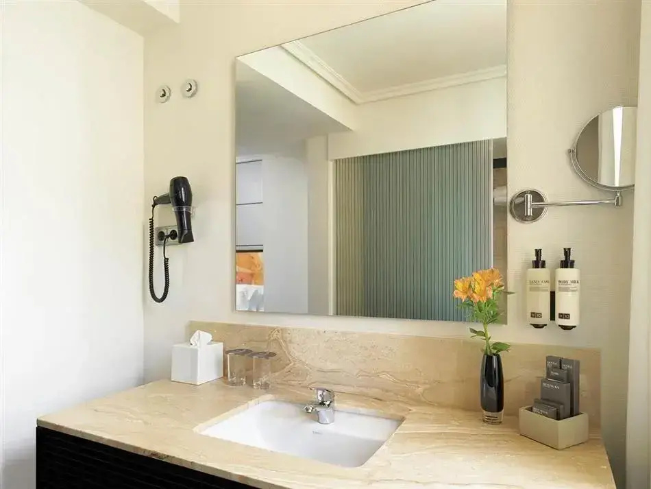 H10 Universitat Hotel - Chambres