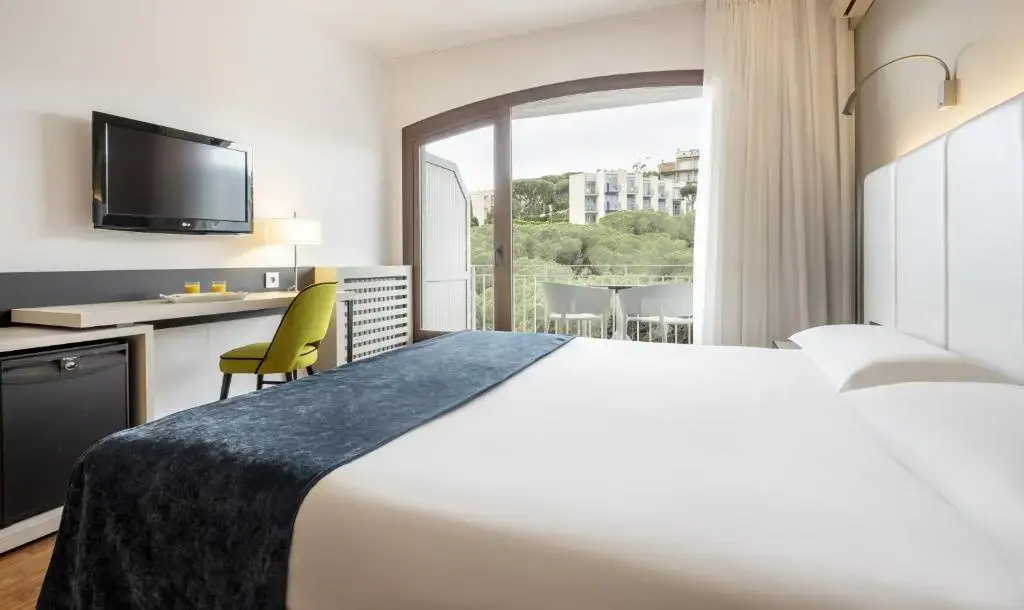 Hotel ILUNION Caleta Park - Chambres