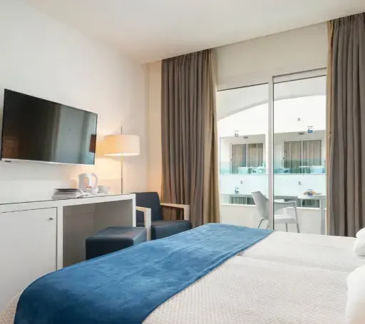 Superior Double room (full double bed)