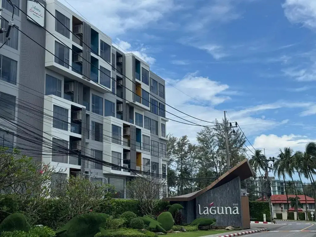 New Apartments in a Premium Laguna Complex by the Lake