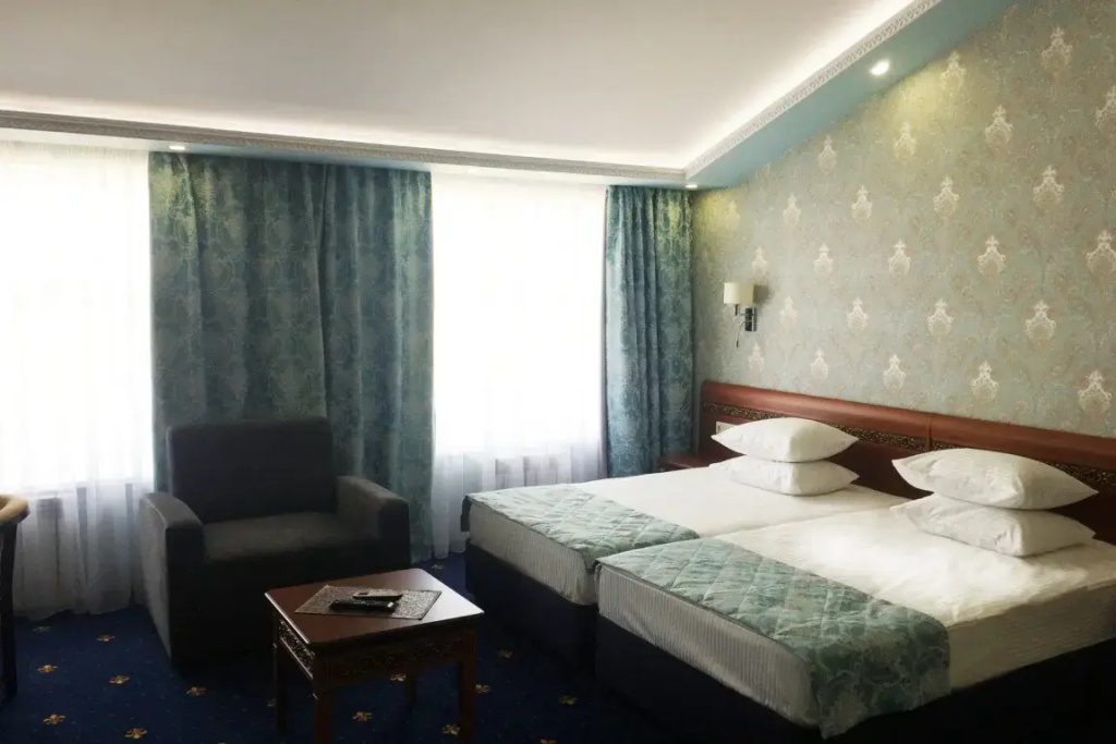 Sofiya Hotel Room Type - Double Suite full double bed