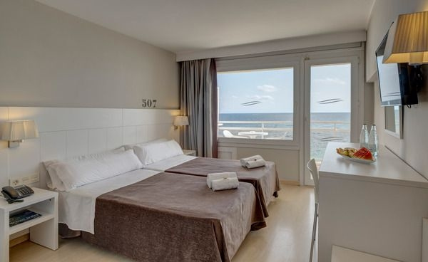 Single room with sea view