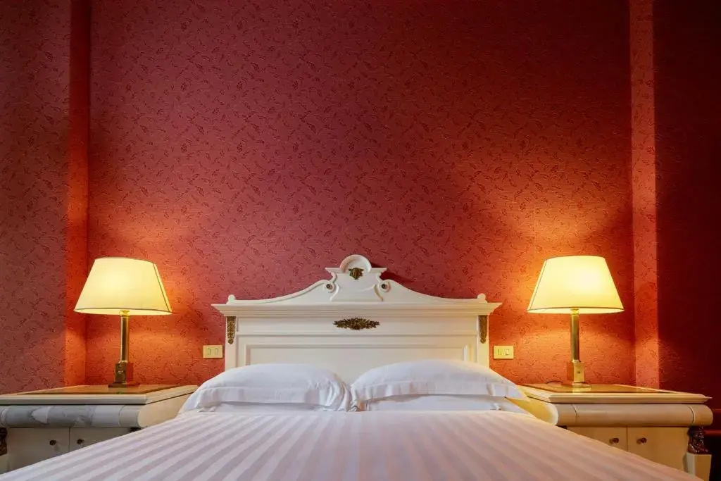 Terrace Double Suite (full double bed)