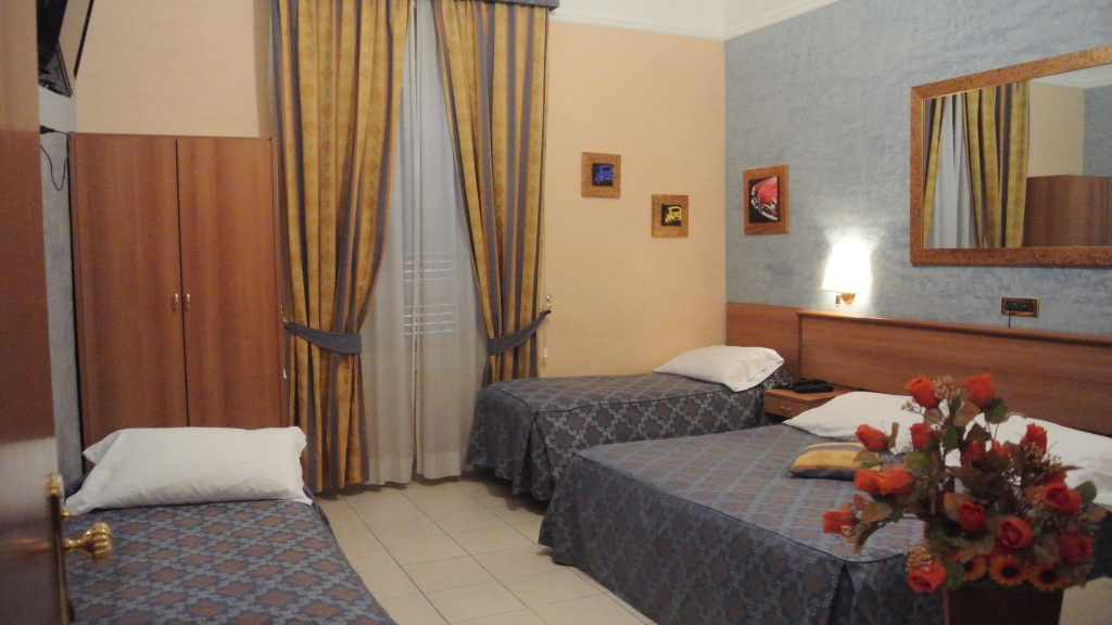 Standard Quadruple room
