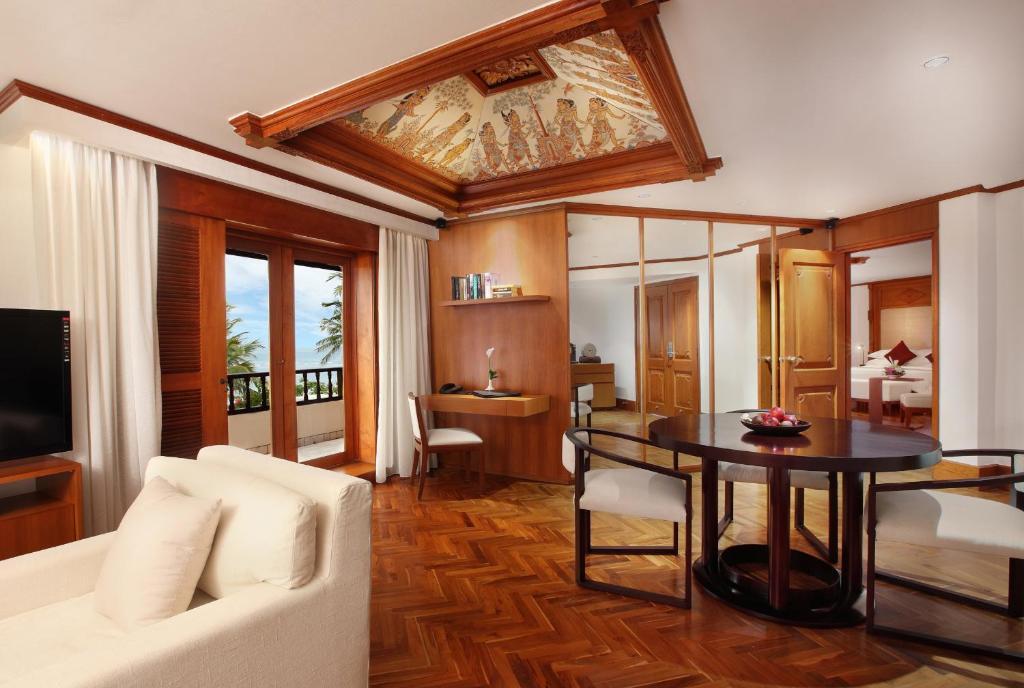 Nusa Dua Beach Hotel & Spa, Bali