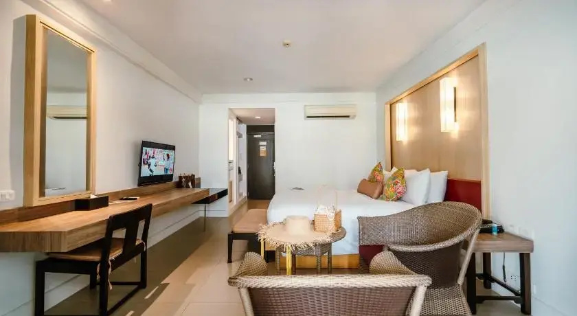 Sawaddi Patong Resort & Spa by Tolani - Chambres