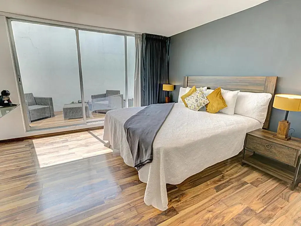 Terrace Double Suite (full double bed)