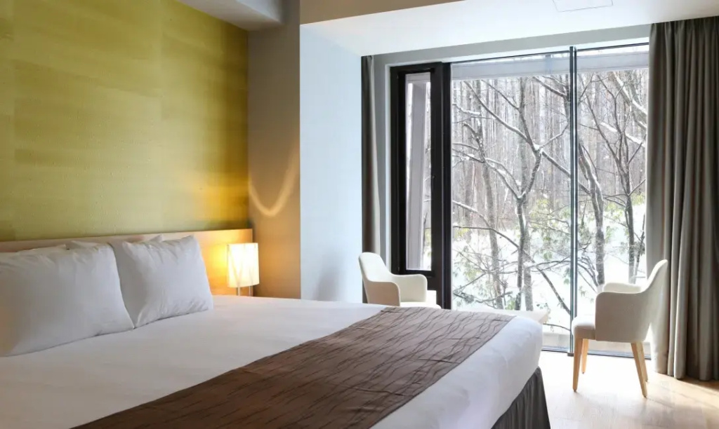 2 Bedrooms Apartment