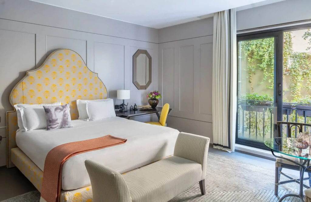 Deluxe Grand Double Junior Suite (full double bed)