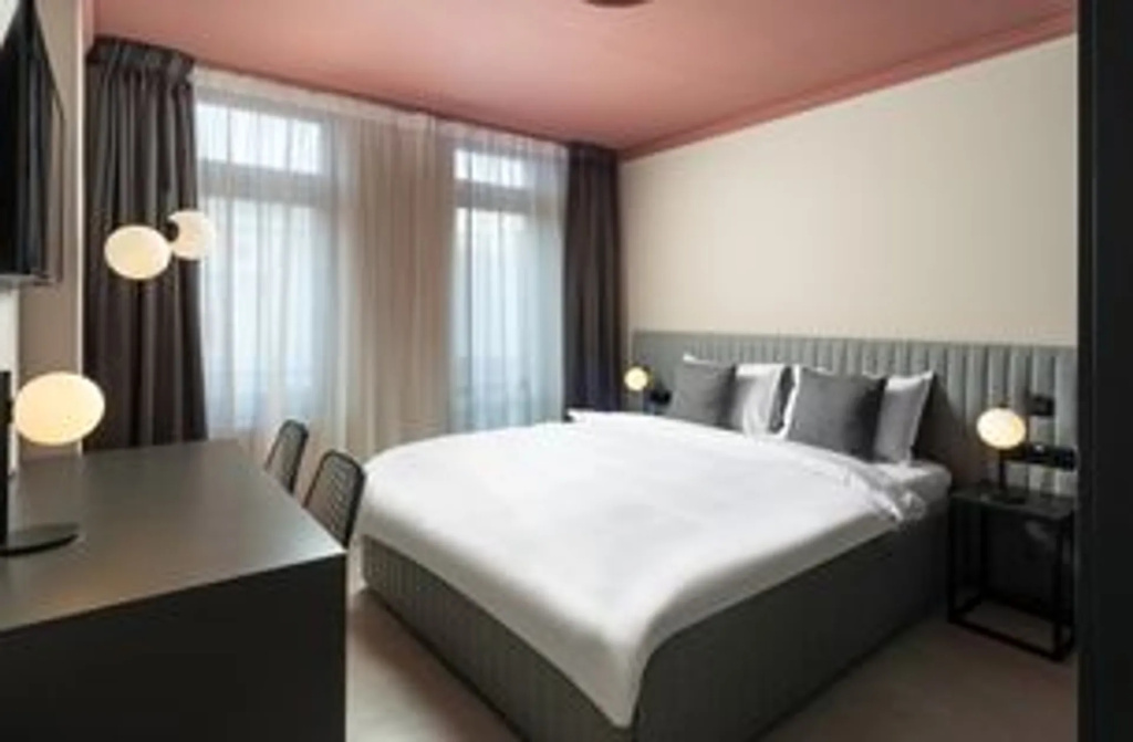 Junior Double Studio Apartment Kitchenette (full double bed)