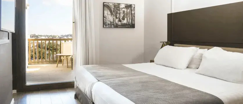 Deluxe Double room with balcony (twin beds)