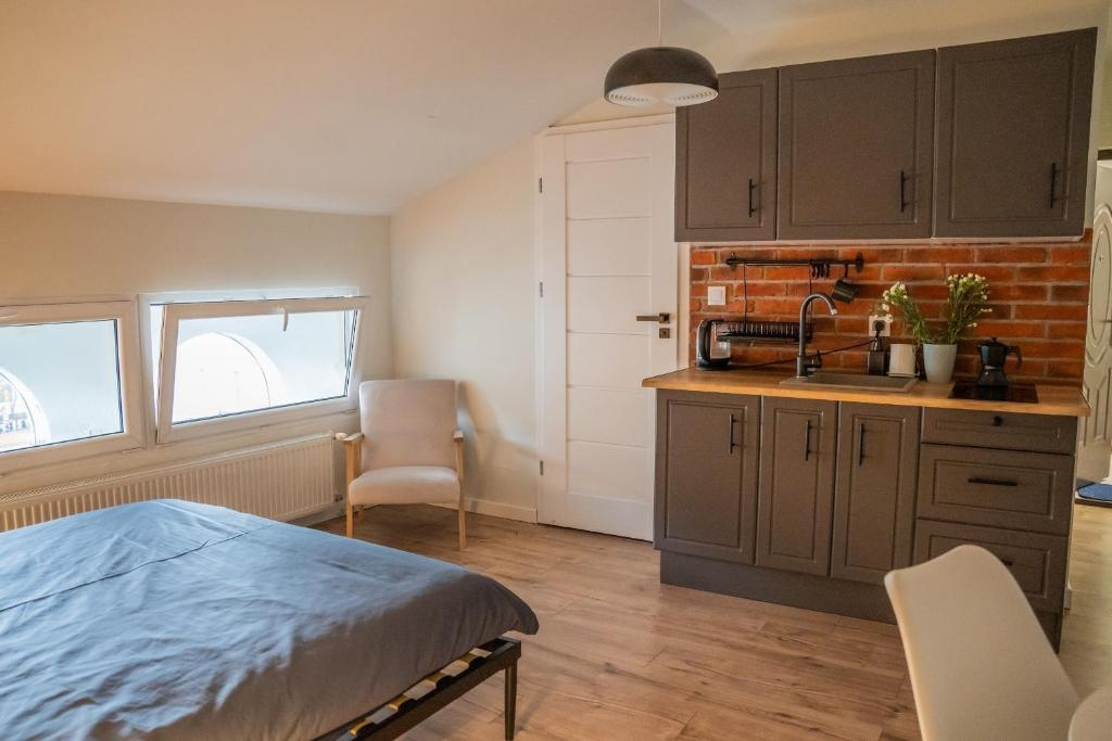 Double Apartment (full double bed)