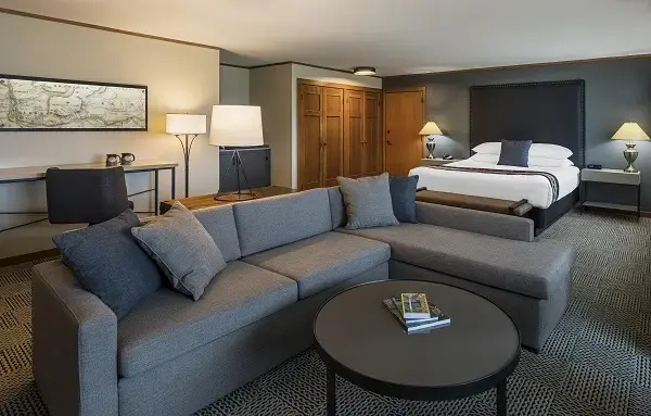 Gorge Double Suite (full double bed)