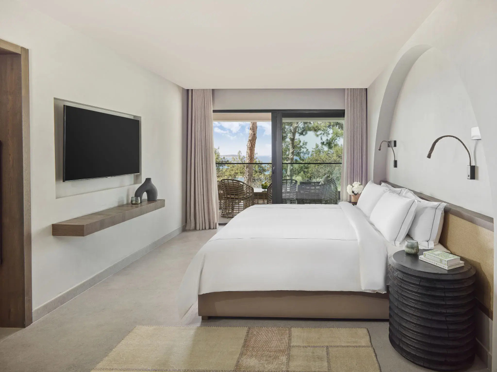 Grand Executive Quadruple Suite