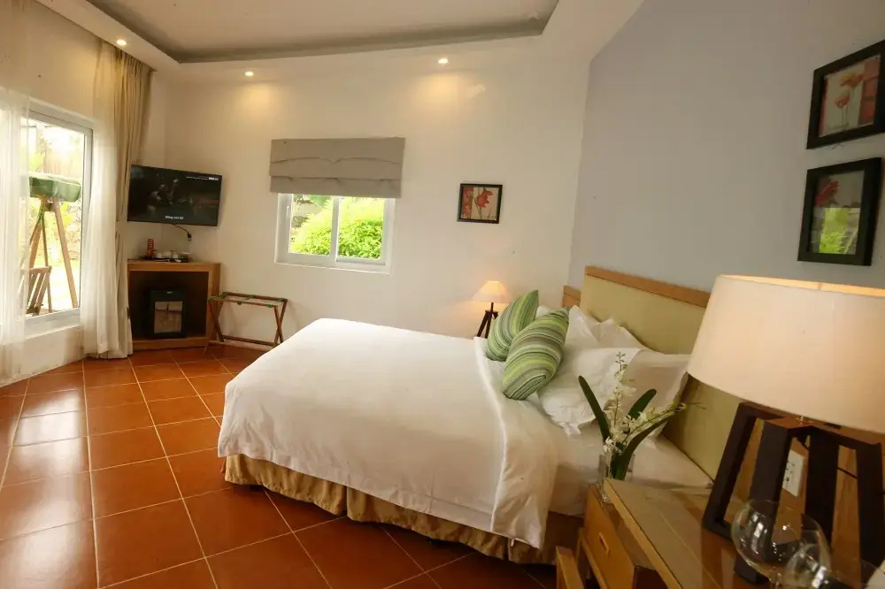 2 Bedrooms Villa with garden view
