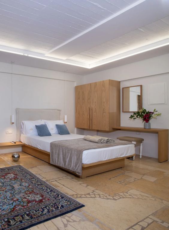 Double Junior Suite (full double bed)