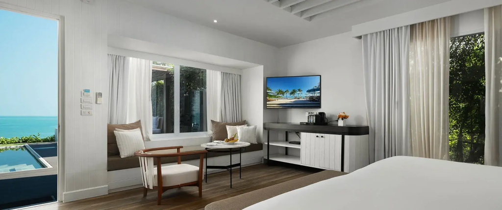 Pool Double Celes Suite beachfront (full double bed)