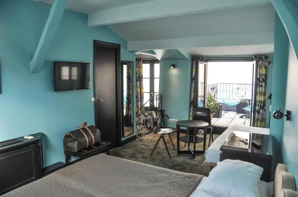 With Terrace Double Duplex Suite (full double bed)