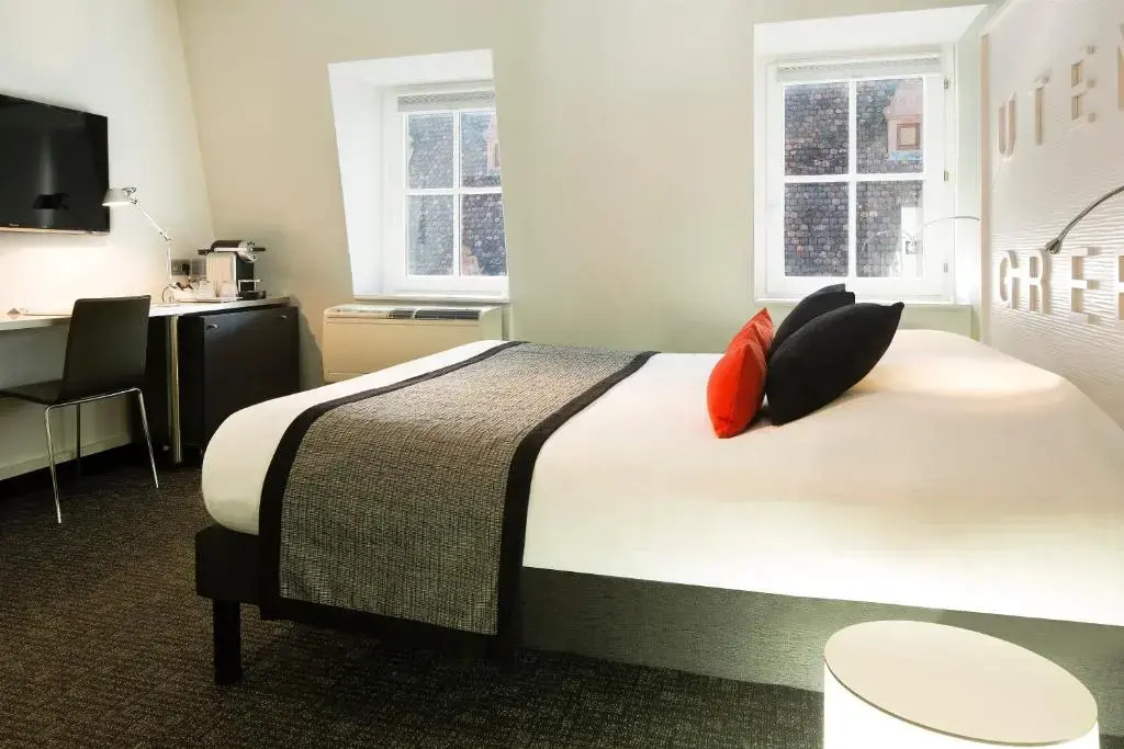 Standard Double room (full double bed)