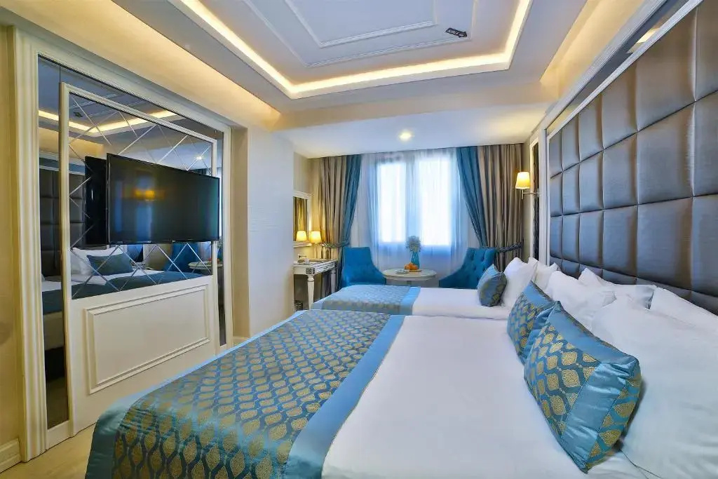 Deluxe Family Triple room