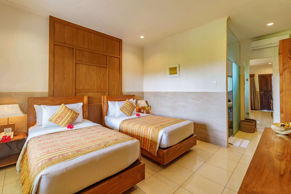 Ananda Superior Double room (full double bed)
